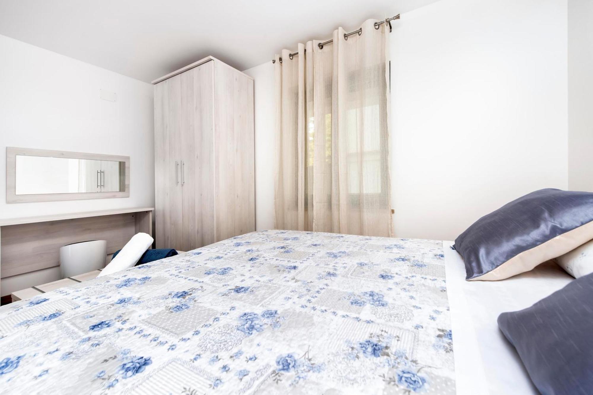 Apartments Katarina Rovinj Kamer foto